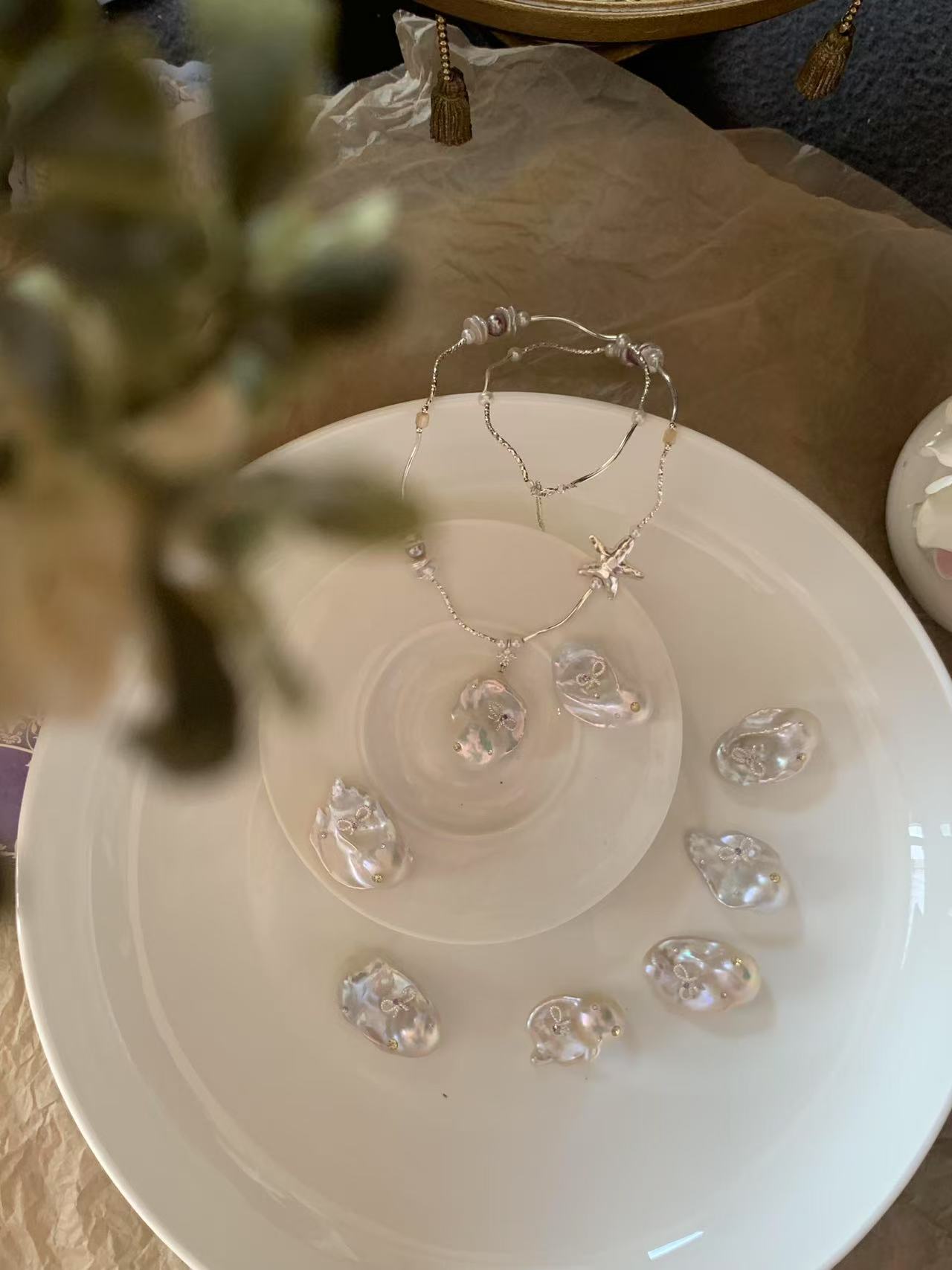Baroque pearl necklace