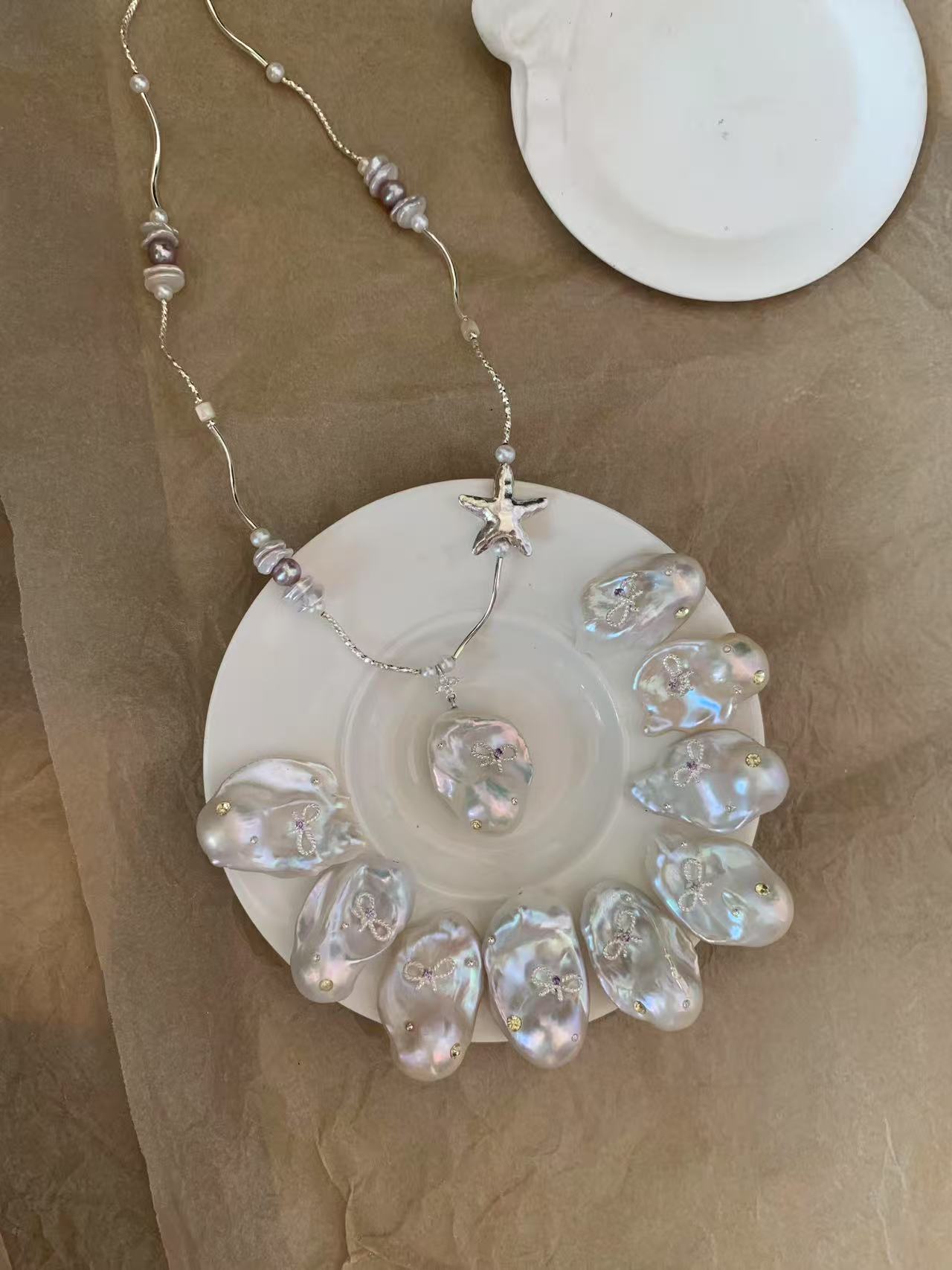 Baroque pearl necklace