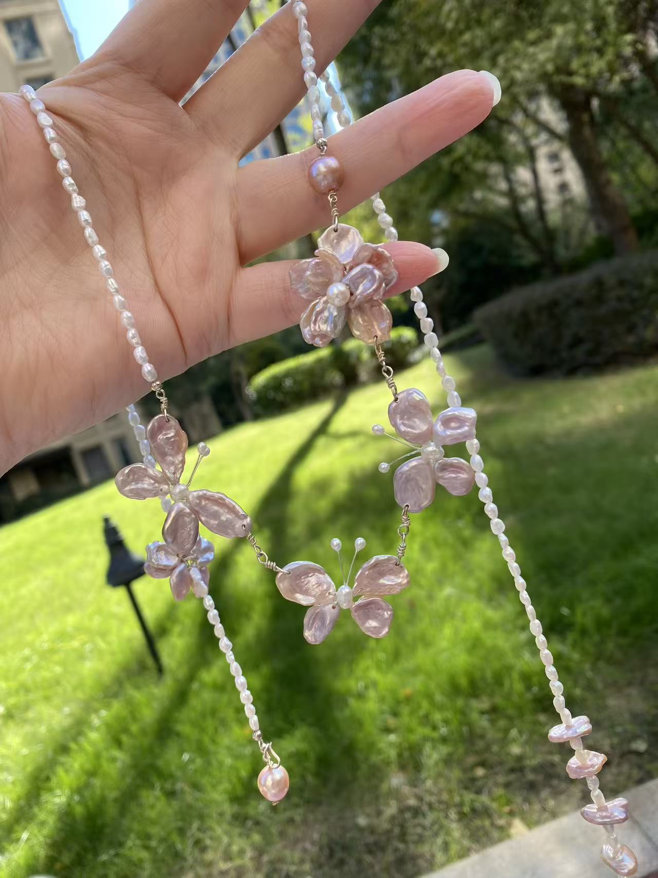 Pearl sweater necklace