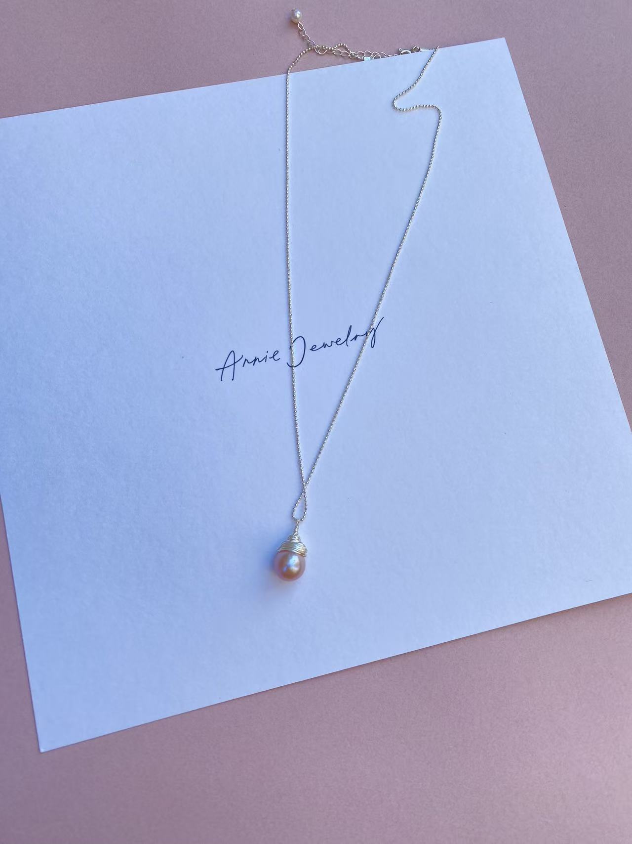 Wire Wrap Teardrop Pearl Necklace