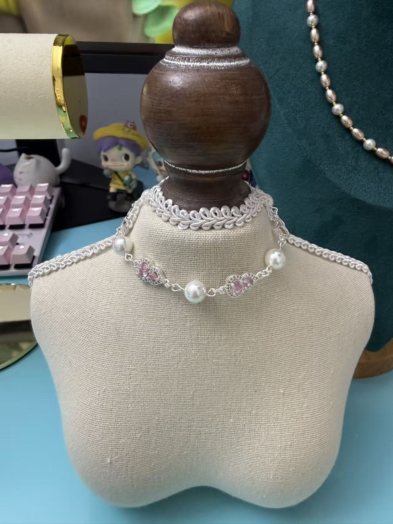 Unique Hulu Charm Pearl Bracelet, Thoughtful Jewelry Gift for Women B308
