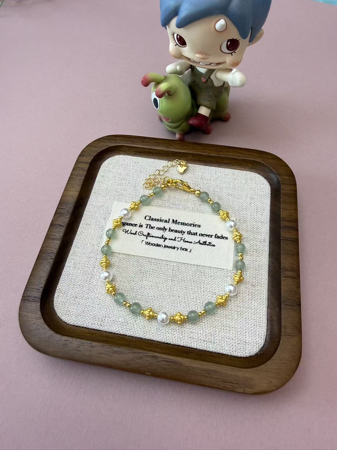 Dainty Green Aventurine & White Pearl Bracelet with Gold Accents - Elegant Everyday & Bridesmaid Jewelry B301