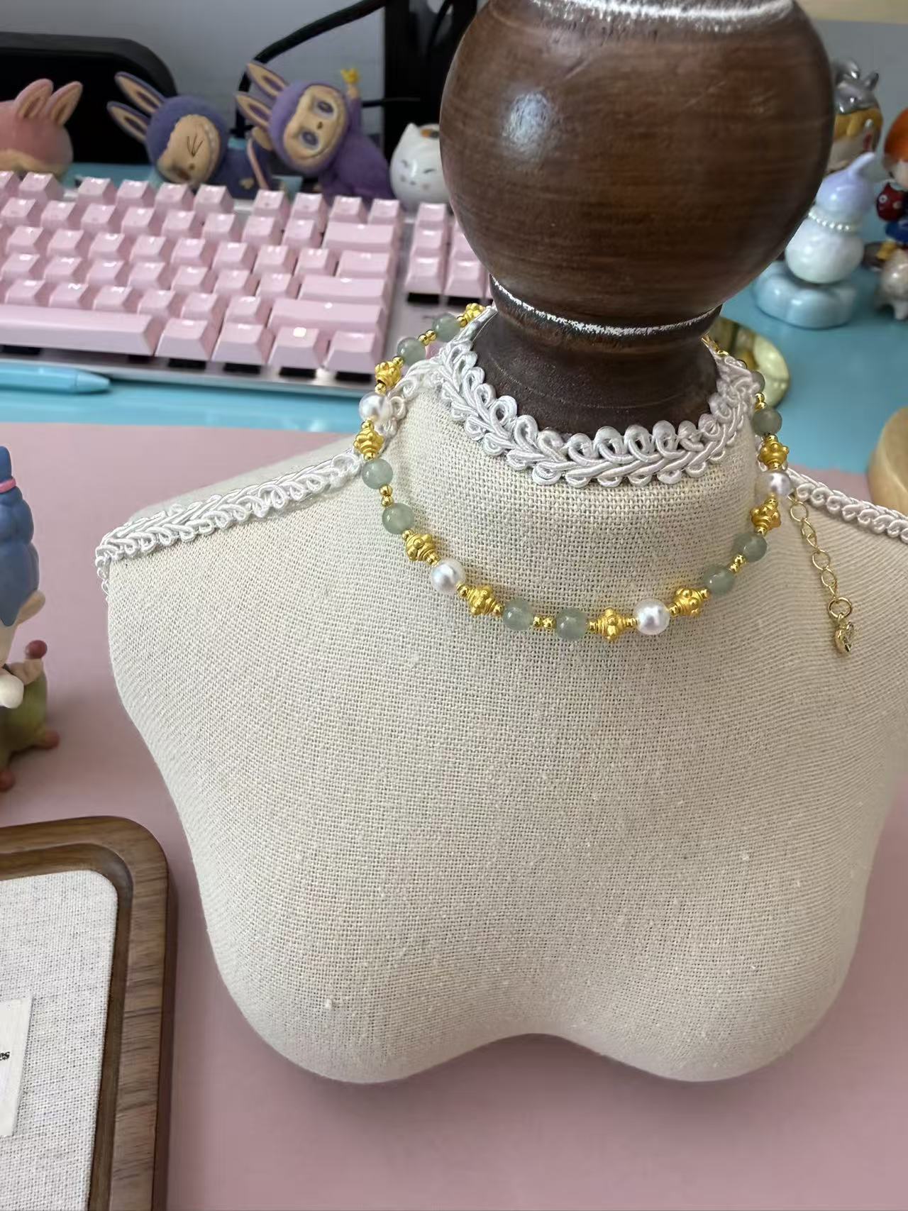 Dainty Green Aventurine & White Pearl Bracelet with Gold Accents - Elegant Everyday & Bridesmaid Jewelry B301