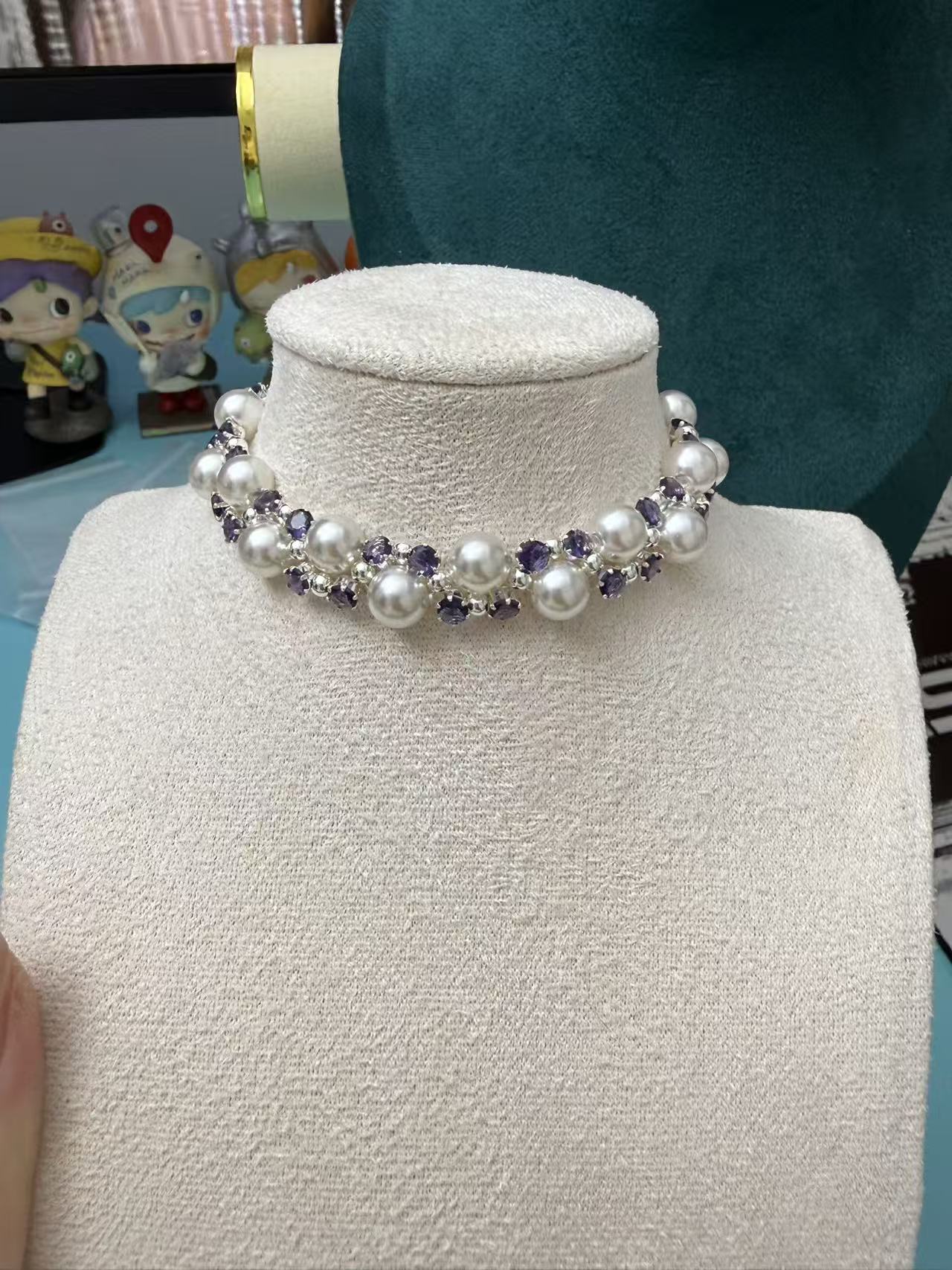 Lustrous White Pearl & Purple Crystal Bracelet - Silver Adjustable Elegant Jewelry for Women B299
