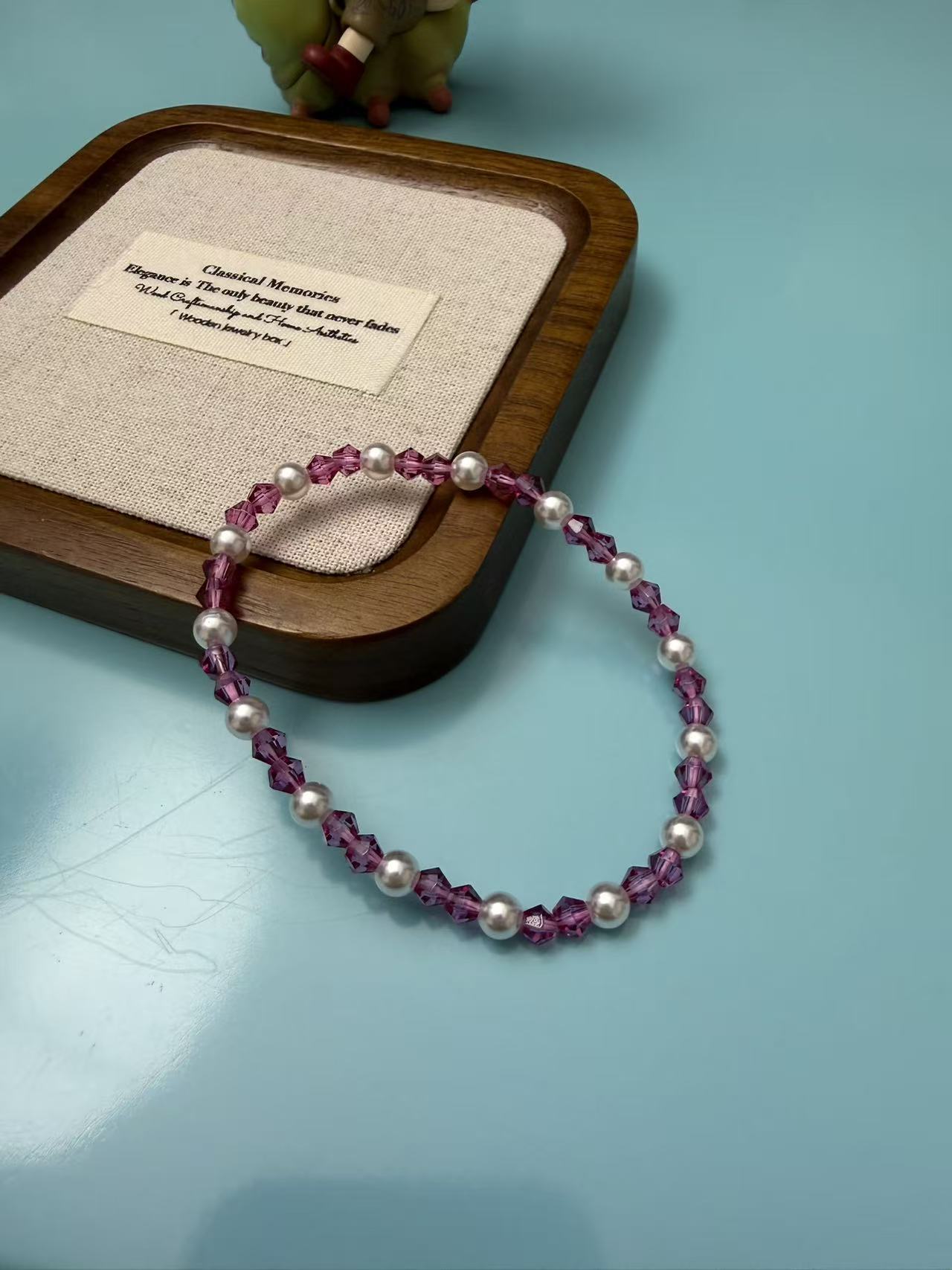 Faceted Pink Purple Crystal & White Pearl Beaded Stretch Bracelet B291