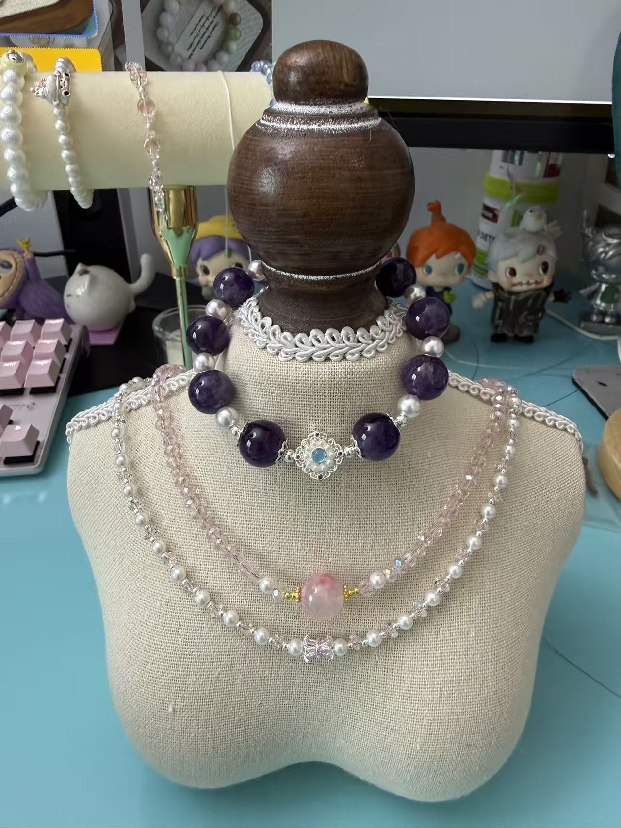 Natural Amethyst & Freshwater Pearl Beaded Bracelet with Silver Plated Blue Zircon Charm B295