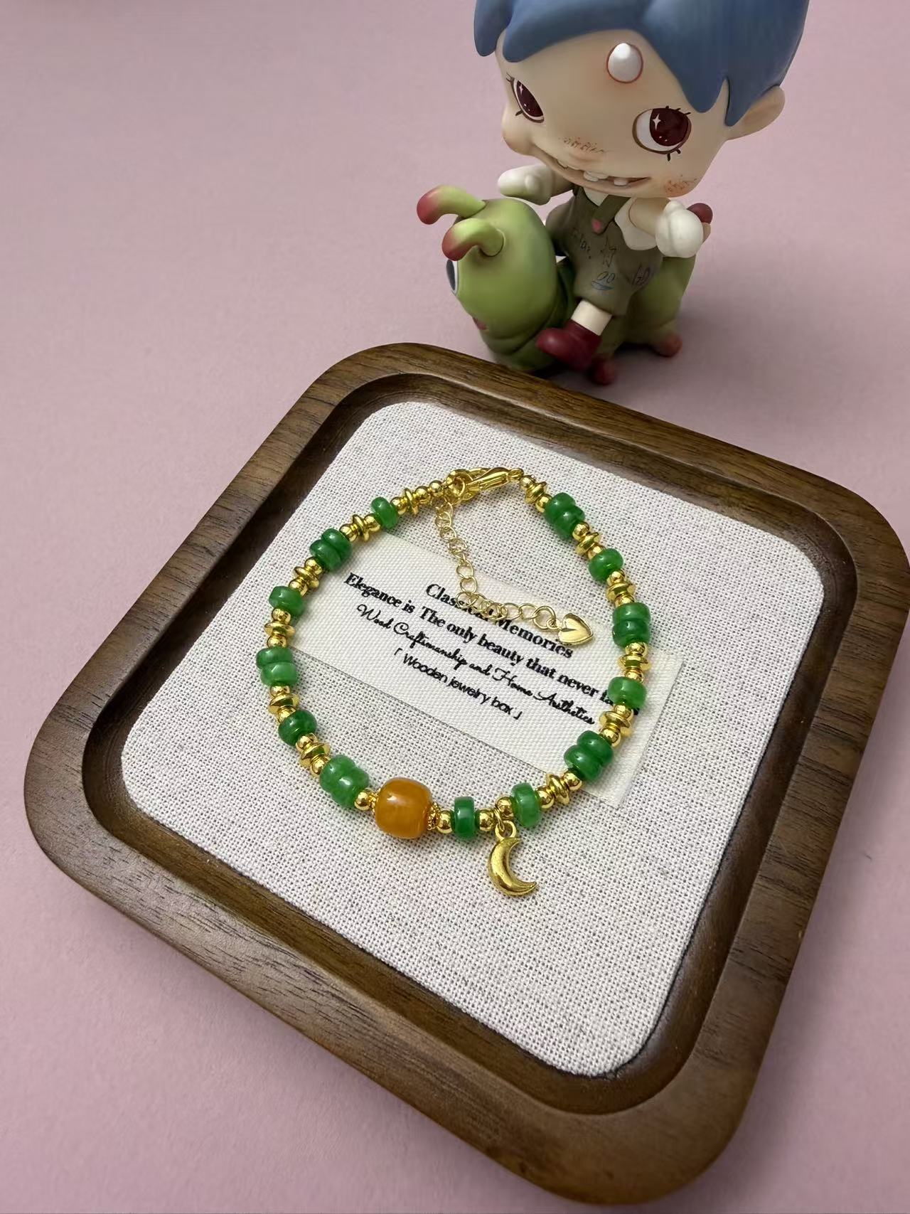 Vintage Green Jade & Gold Beaded Bracelet with Moon Charm, Adjustable New Chinese Style Women's Jewelry B321