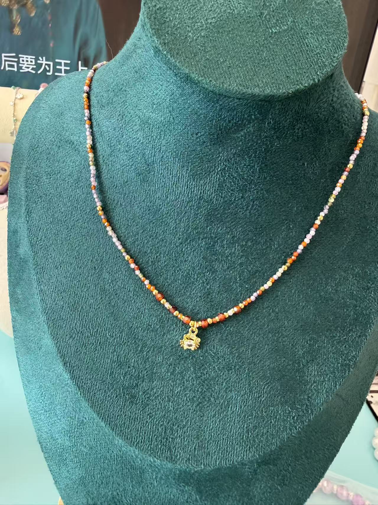 Boho Colorful Beaded Choker Necklace with Gold Crystal Cat Pendant, Adjustable Retro Warm Tone Jewelry N04