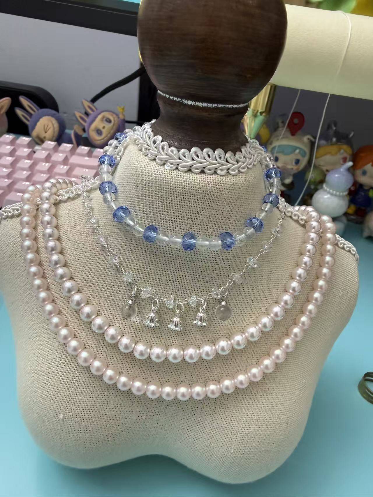 Blue & Clear Faceted Crystal Stretch Beaded Bracelet, Minimalist Stackable Wrist Jewelry for Women B316