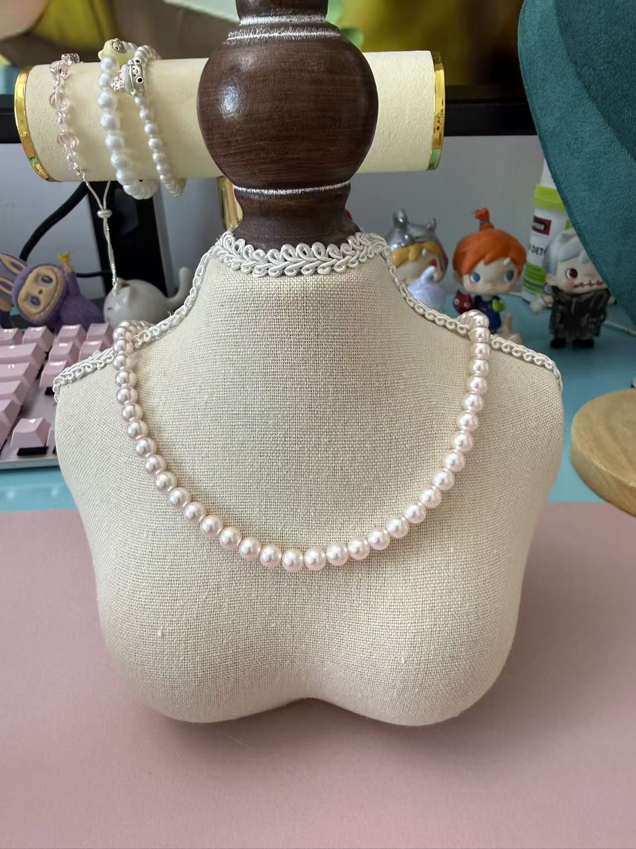 Sakura Pink Round Imitation Pearl Necklace, Adjustable Cherry Blossom Tone Pearl Choker with Silver Clasp Soft Cherry Blossom Pink Pearl Strand Necklace, Dainty Shimmer Pastel Pearl Choker for Women N90