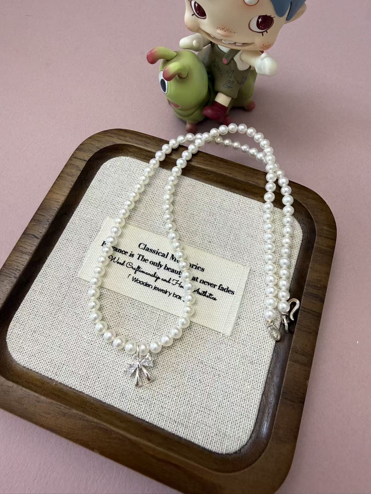 Natural Freshwater Pearl Choker Necklace with Silver Bow Pendant, Adjustable Elegant Women's Jewelry N91