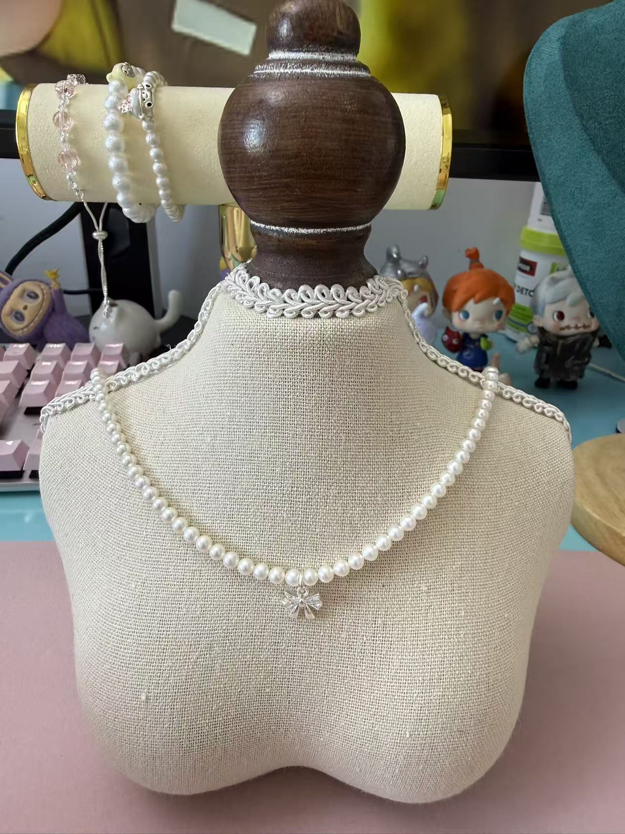 Natural Freshwater Pearl Choker Necklace with Silver Bow Pendant, Adjustable Elegant Women's Jewelry N91