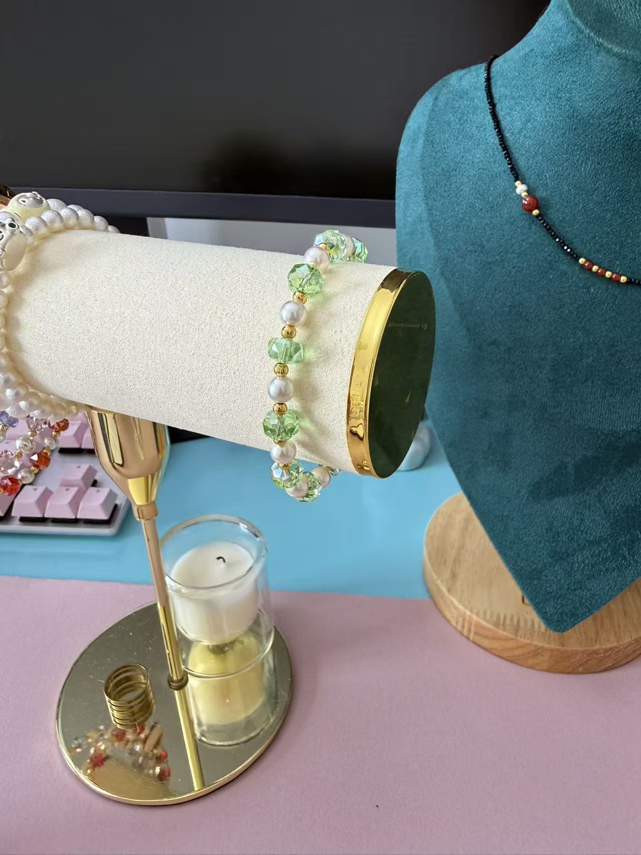 Light Green Cube Crystal & Pearl Beaded Bracelet | Adjustable Gold Plated Bracelet with Heart Charm for Women B342