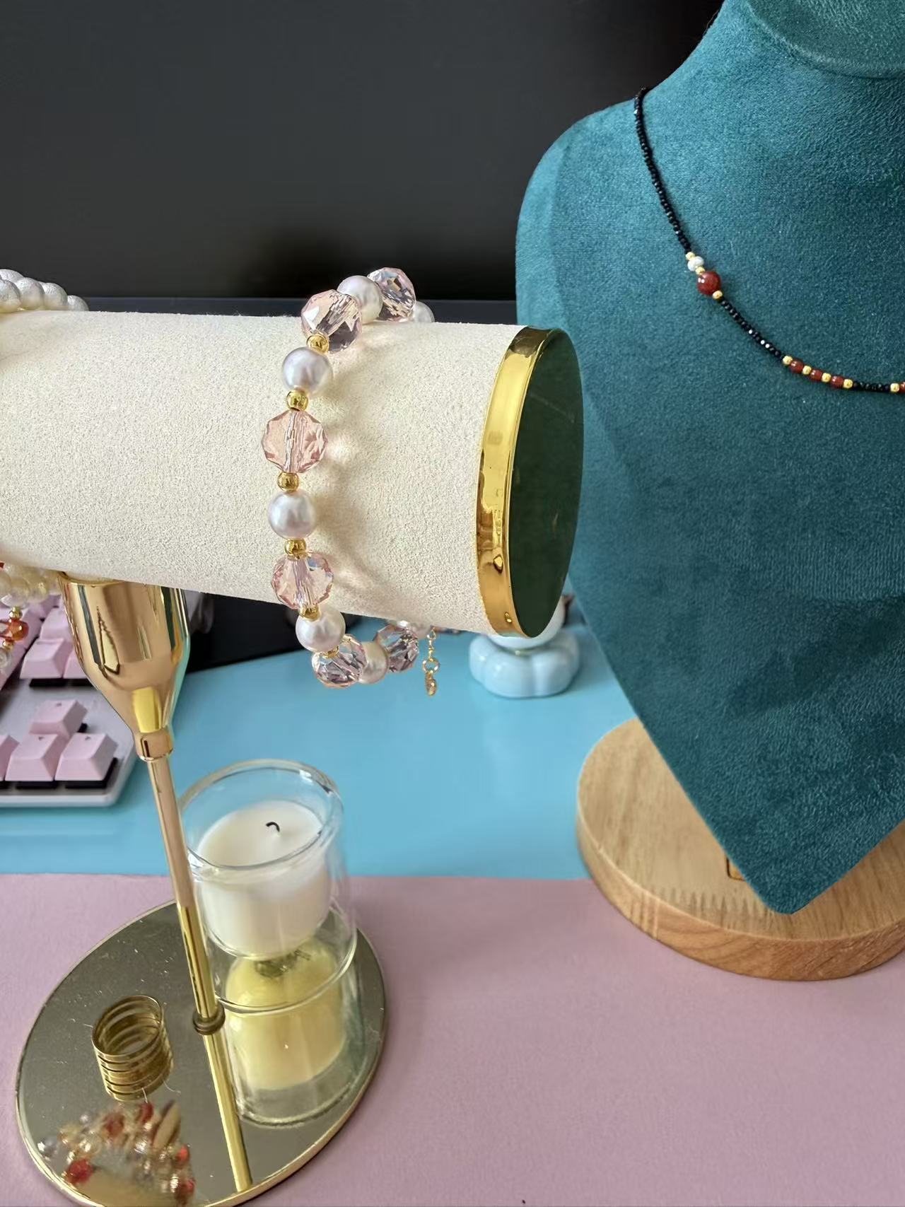 Pink Faceted Crystal & Pearl Beaded Bracelet | Adjustable Gold Plated Women’s Bracelet B328