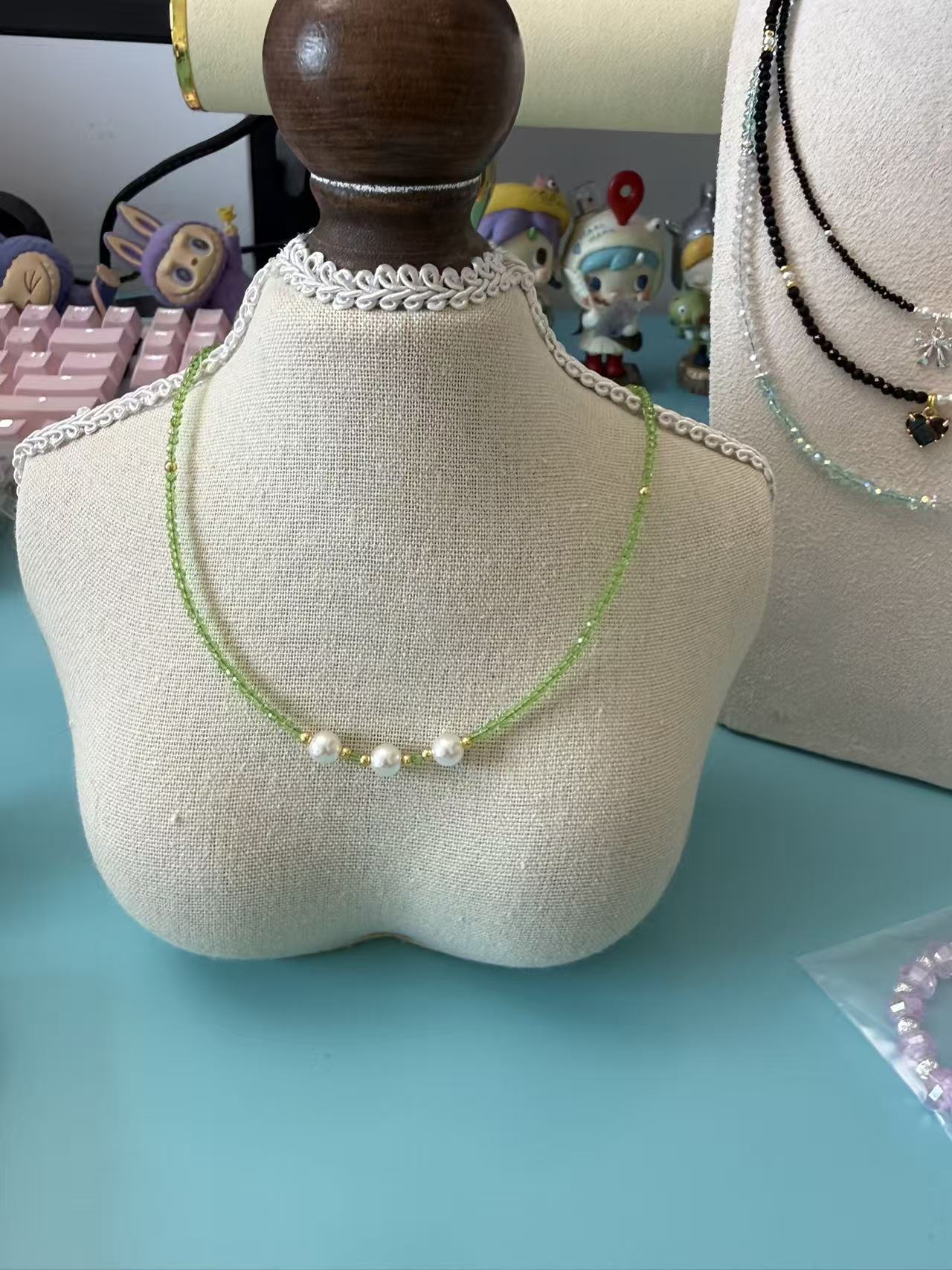 Olive Green Faceted Crystal Beaded Necklace with Pearls | Adjustable Gold Plated Choker N03