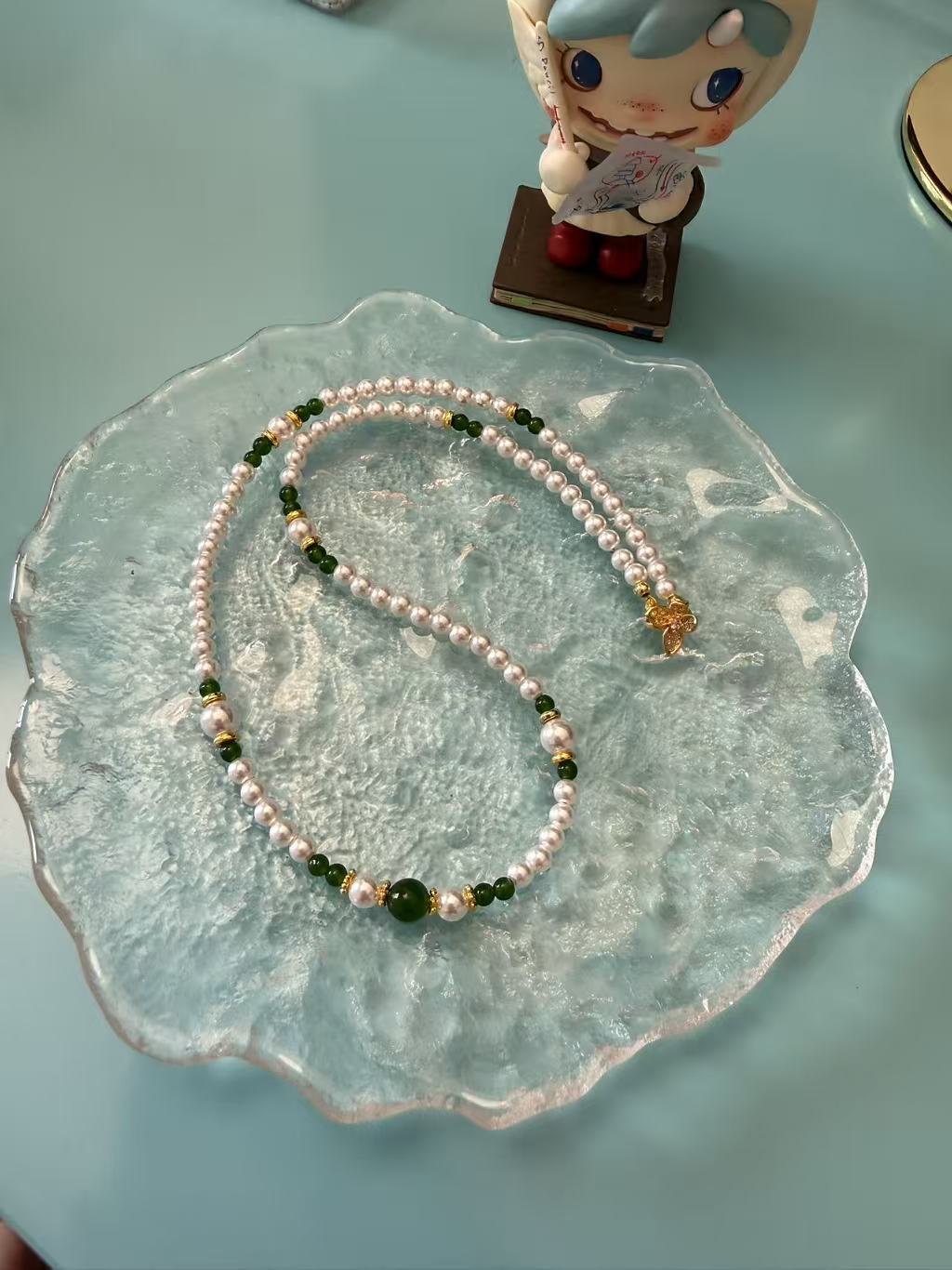 Elegant Pearl Necklace with Green Agate & Gold Accents | Adjustable Choker for Women N42