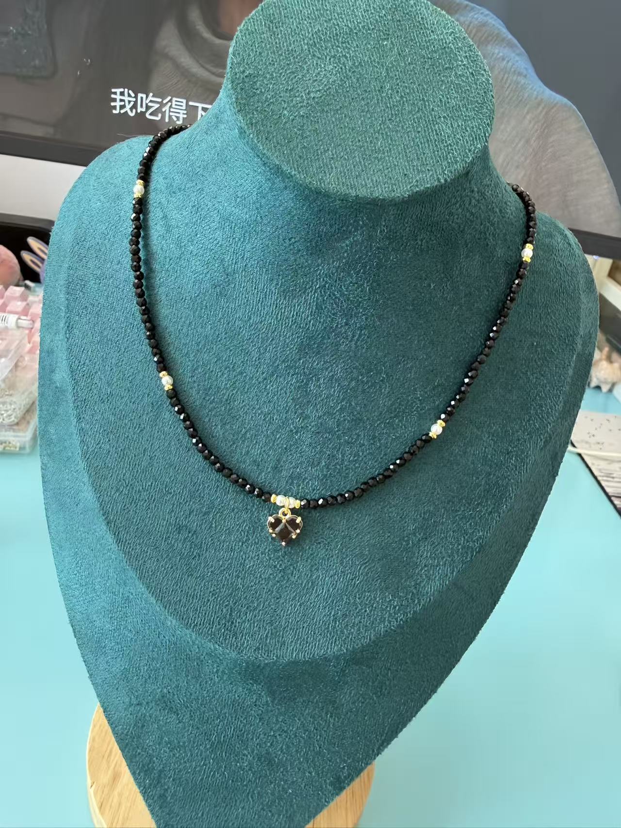 Black Spinel Beaded Necklace with Black Heart Charm | Adjustable Gold Plated Choker N49