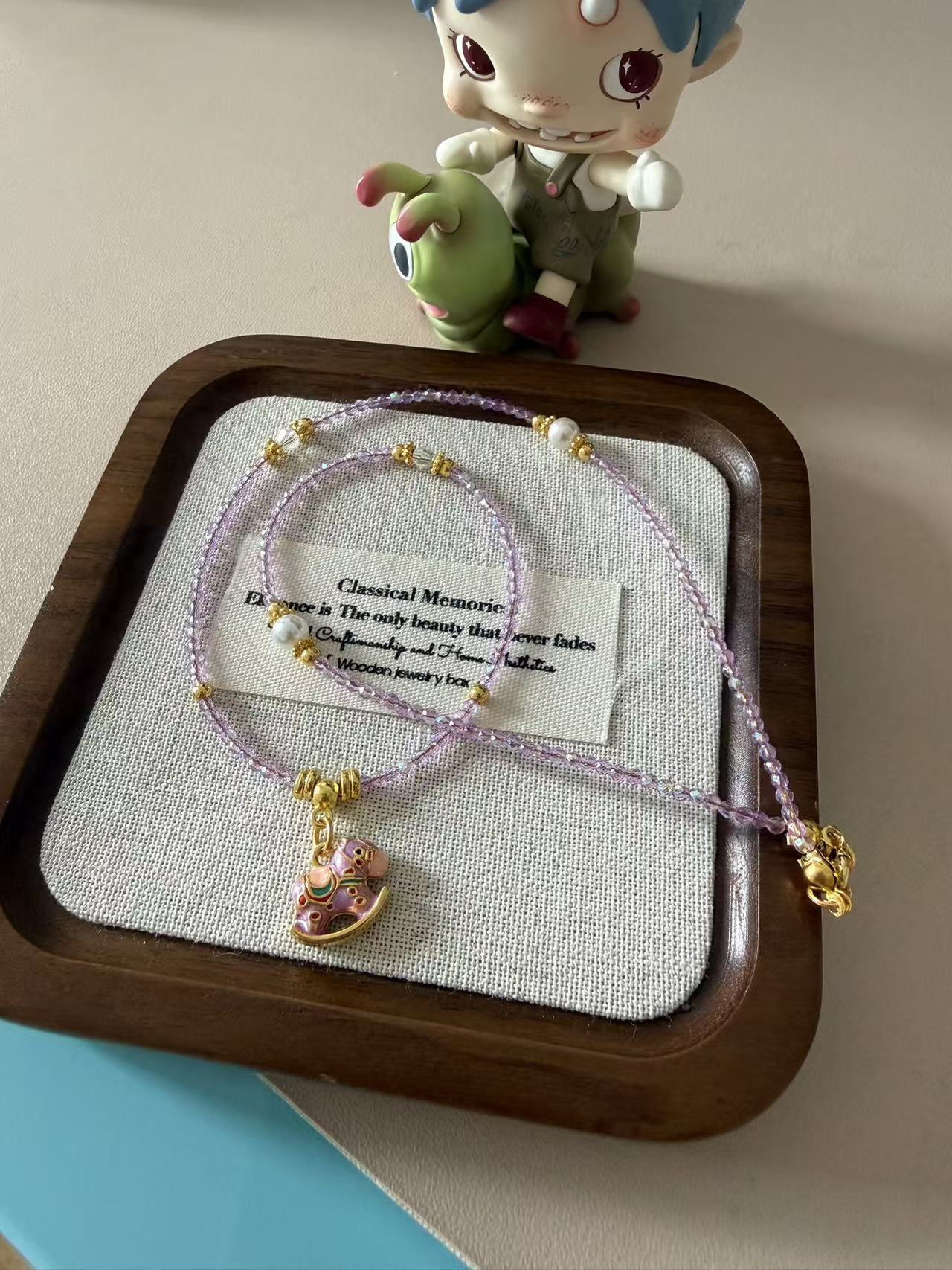 Purple Faceted Crystal & Pearl Beaded Necklace with Gold Carousel Horse Charm N08