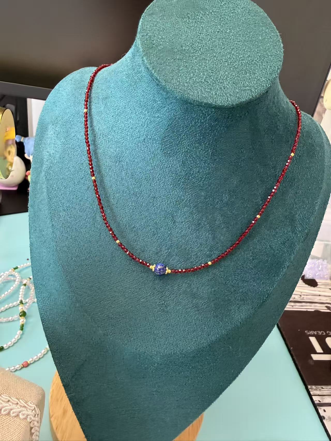 Red Faceted Crystal Choker with Blue Stone Center Bead | Gold Accent Necklace N15