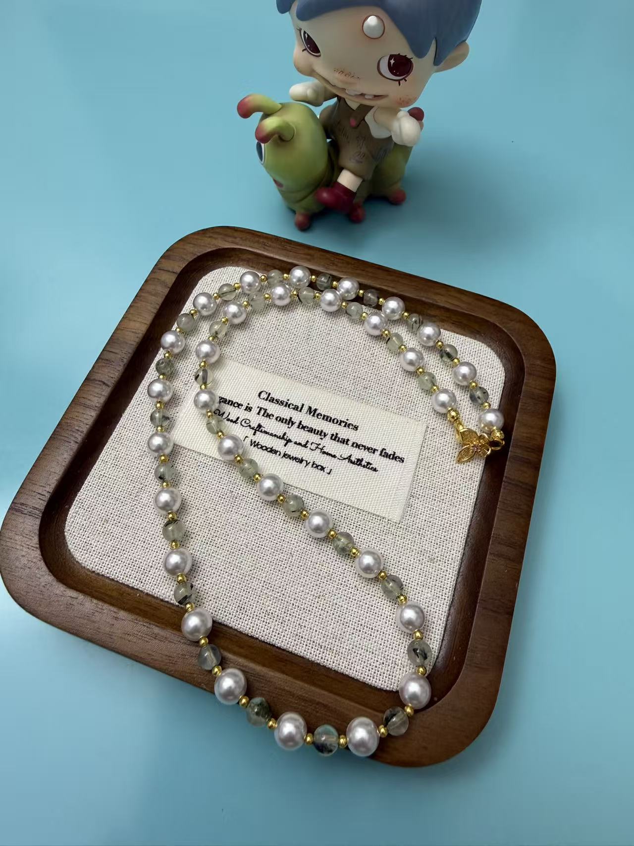 Green Phantom Quartz & Imitation Pearl Necklace with Gold Leaf Clasp | Adjustable Choker N93