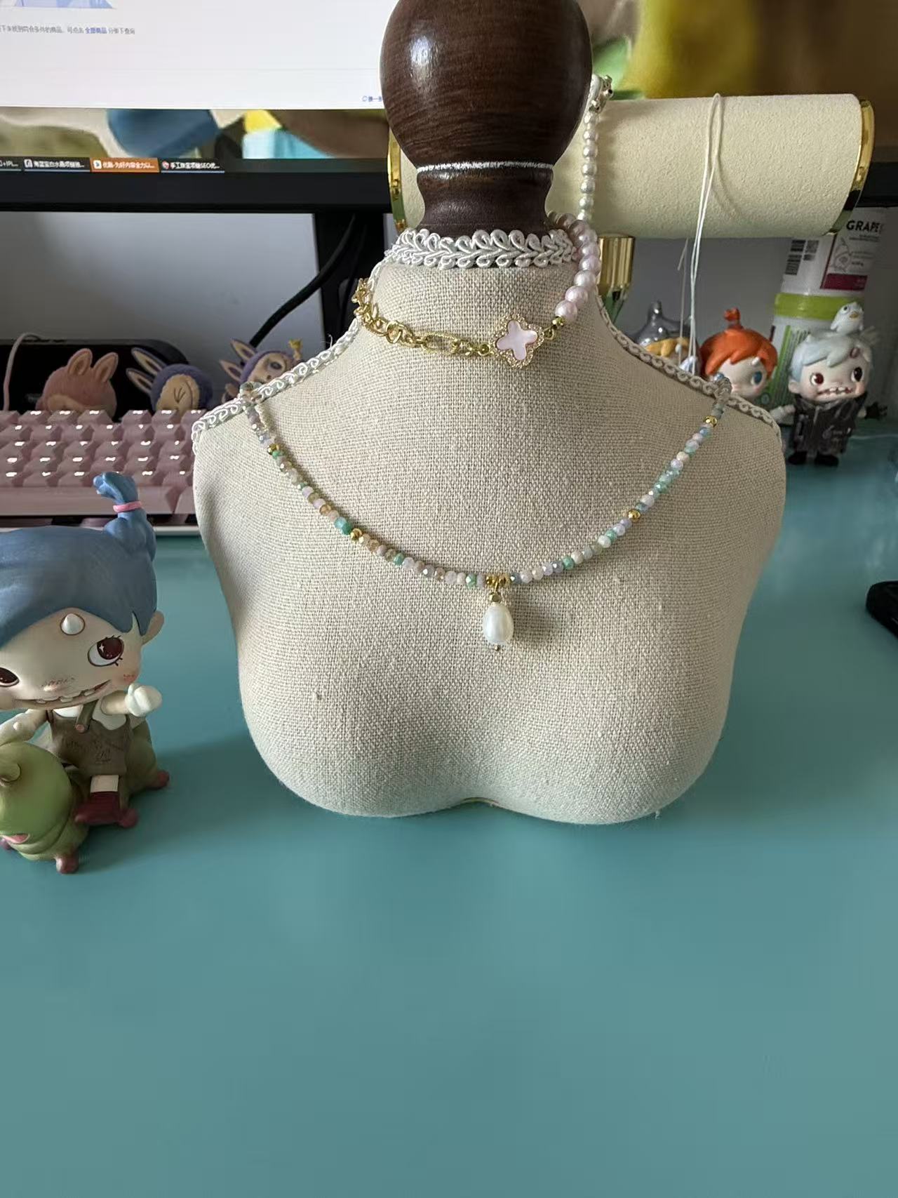 Pastel Crystal Beaded Necklace with Freshwater Pearl Pendant N06
