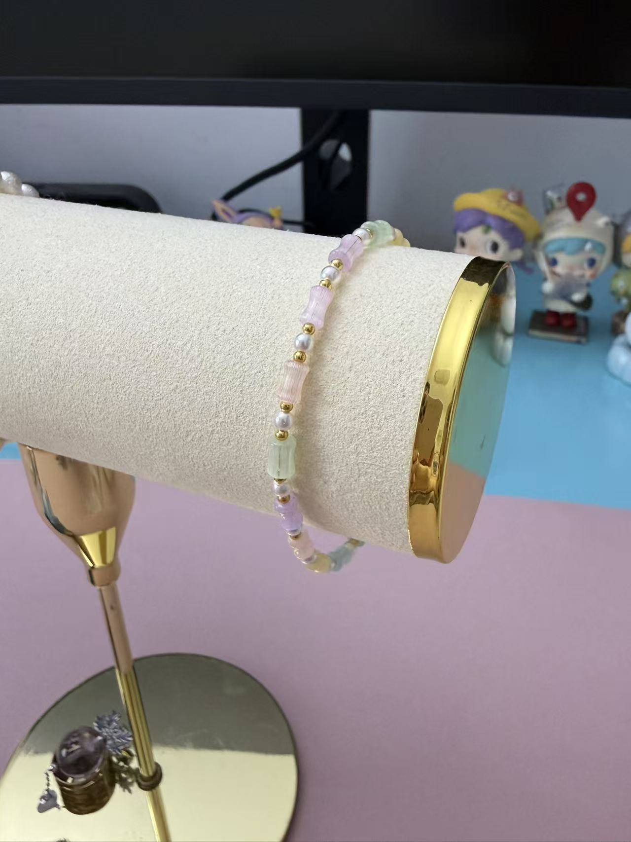Pastel Bamboo Beaded Bracelet with Gold Plated Details & Faux Pearl Accents B336
