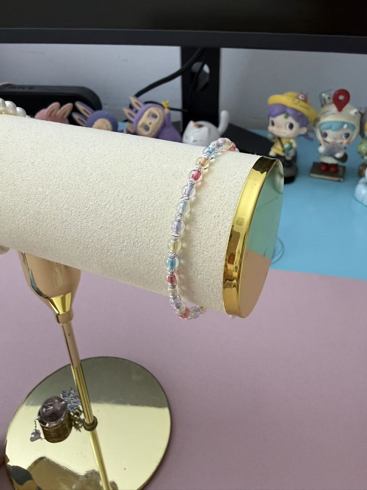 Pastel Multicolor Iridescent Barrel Beaded Bracelet with Adjustable Silver Clasp B338