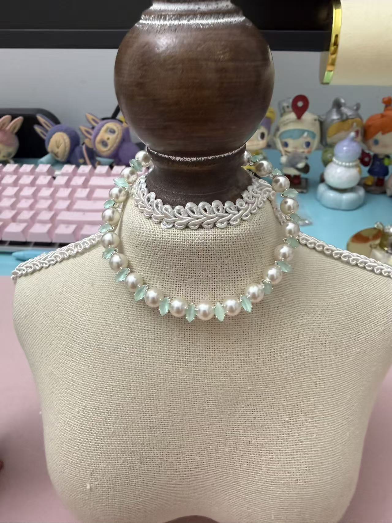 Mint Green Crystal & White Pearl Beaded Bracelet | Silver Plated Heart Charm Adjustable Bracelet for Women B346