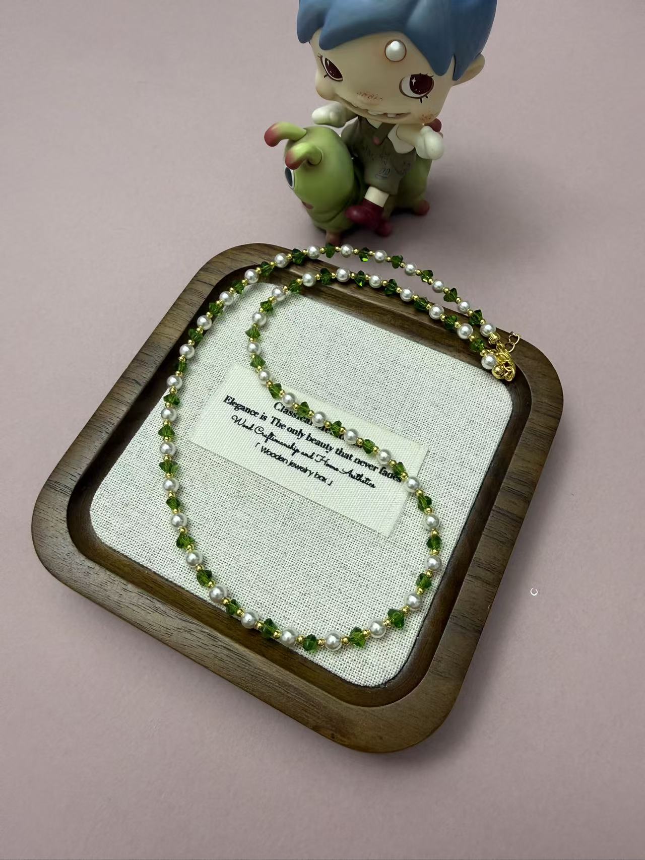 Green Faceted Crystal & Pearl Beaded Necklace | Gold-Tone Adjustable Clavicle Chain for Women N0106