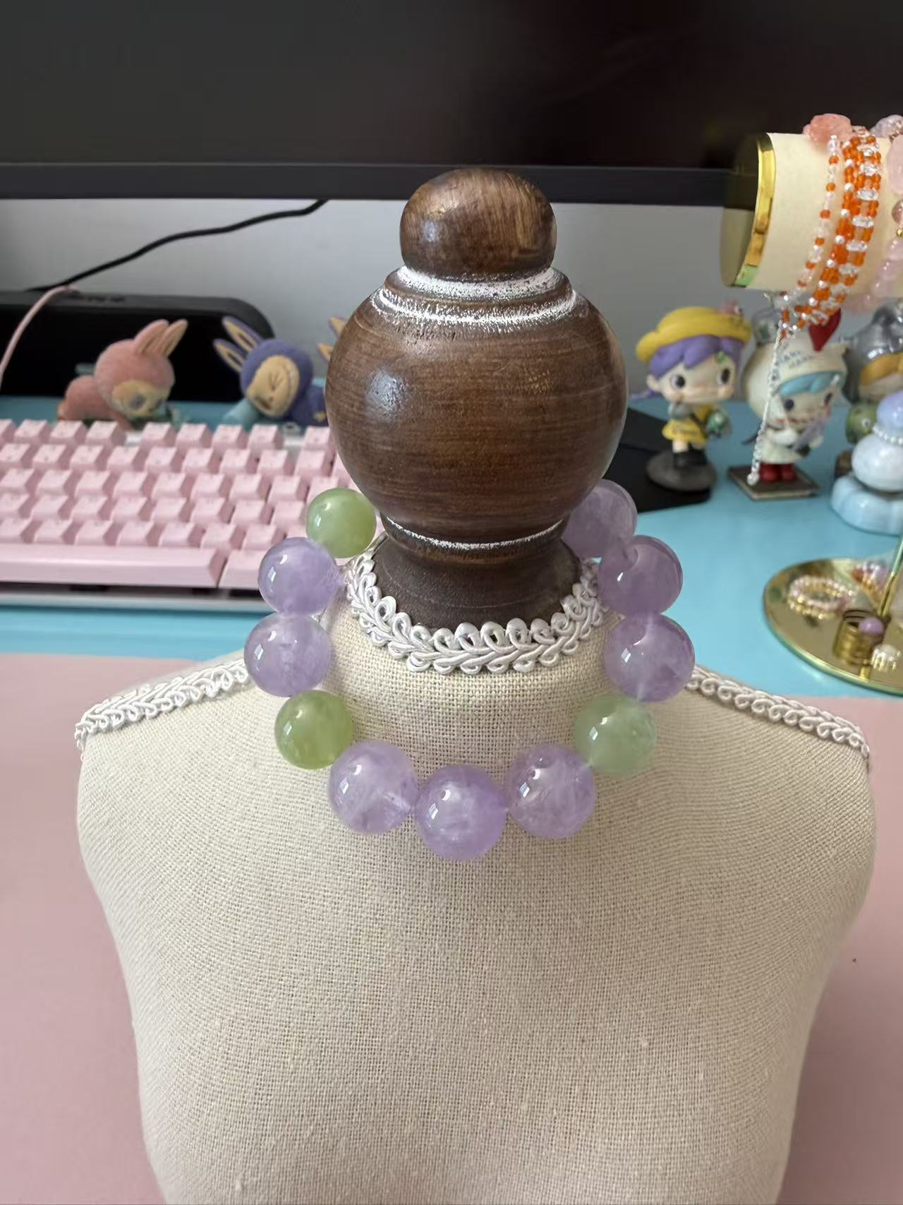 Lavender Purple & Soft Green Crystal Beaded Bracelet - Calming Pastel Stackable Healing Jewelry B371