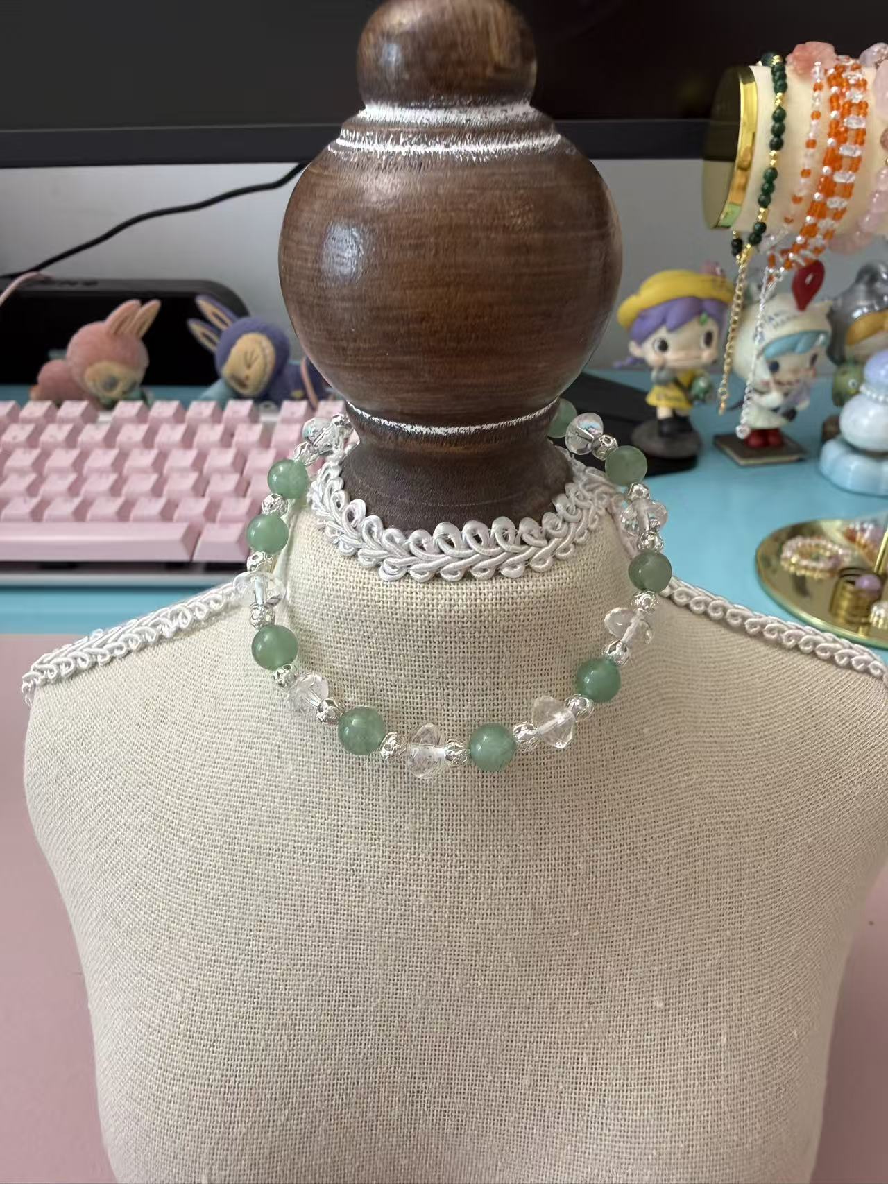 Green Aventurine & Clear Heart Crystal Beaded Bracelet with Silver Accents - Dainty Romantic Stackable Jewelry B379