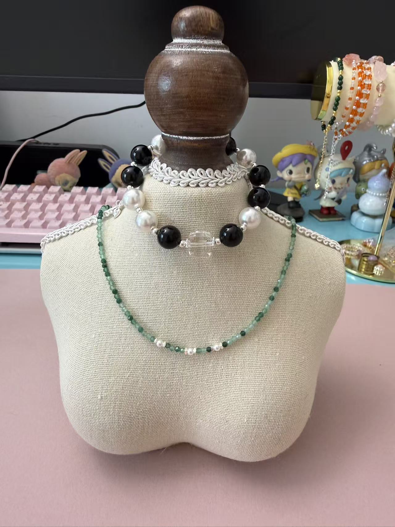 Green Gradient Tiny Faceted Beaded Necklace with Silver Accents - Adjustable Dainty Layering Jewelry N122