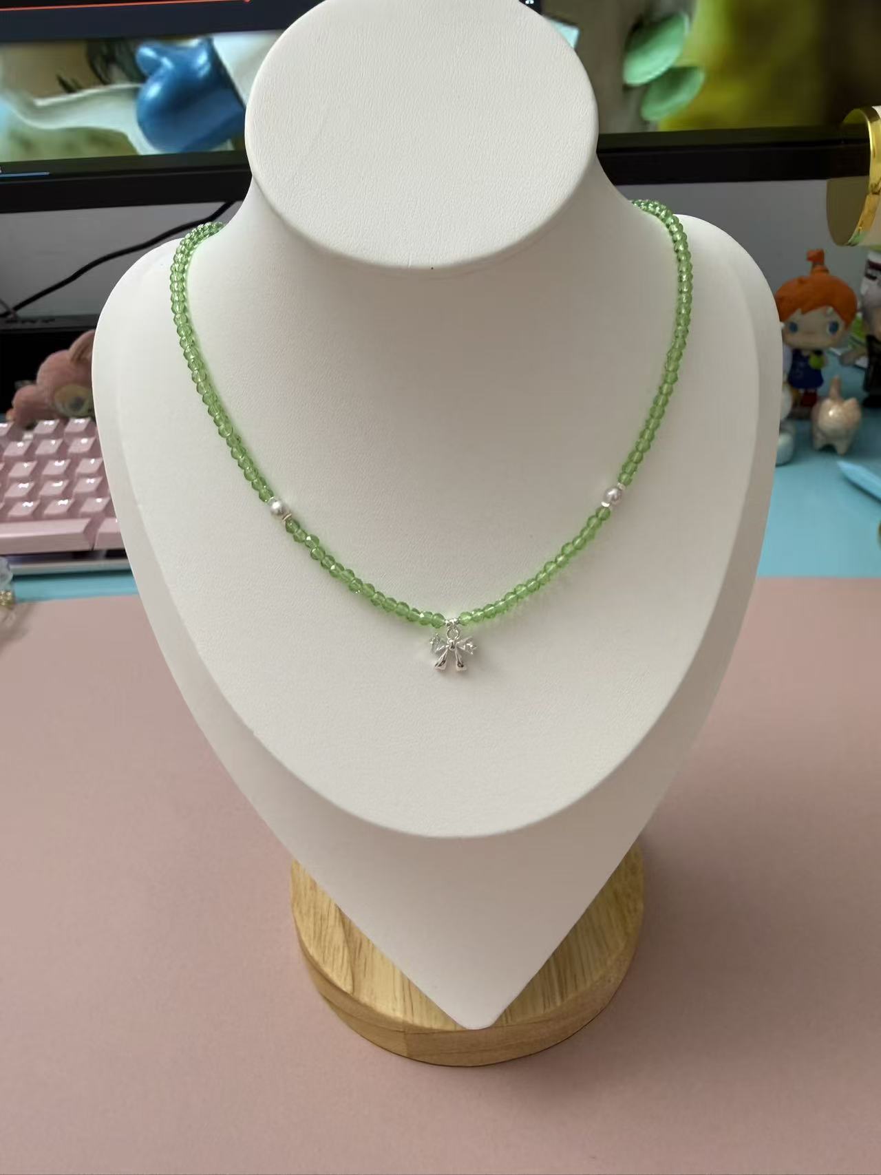 Dainty Green Crystal Beaded Necklace - Silver Bow Pendant Choker for Women N118
