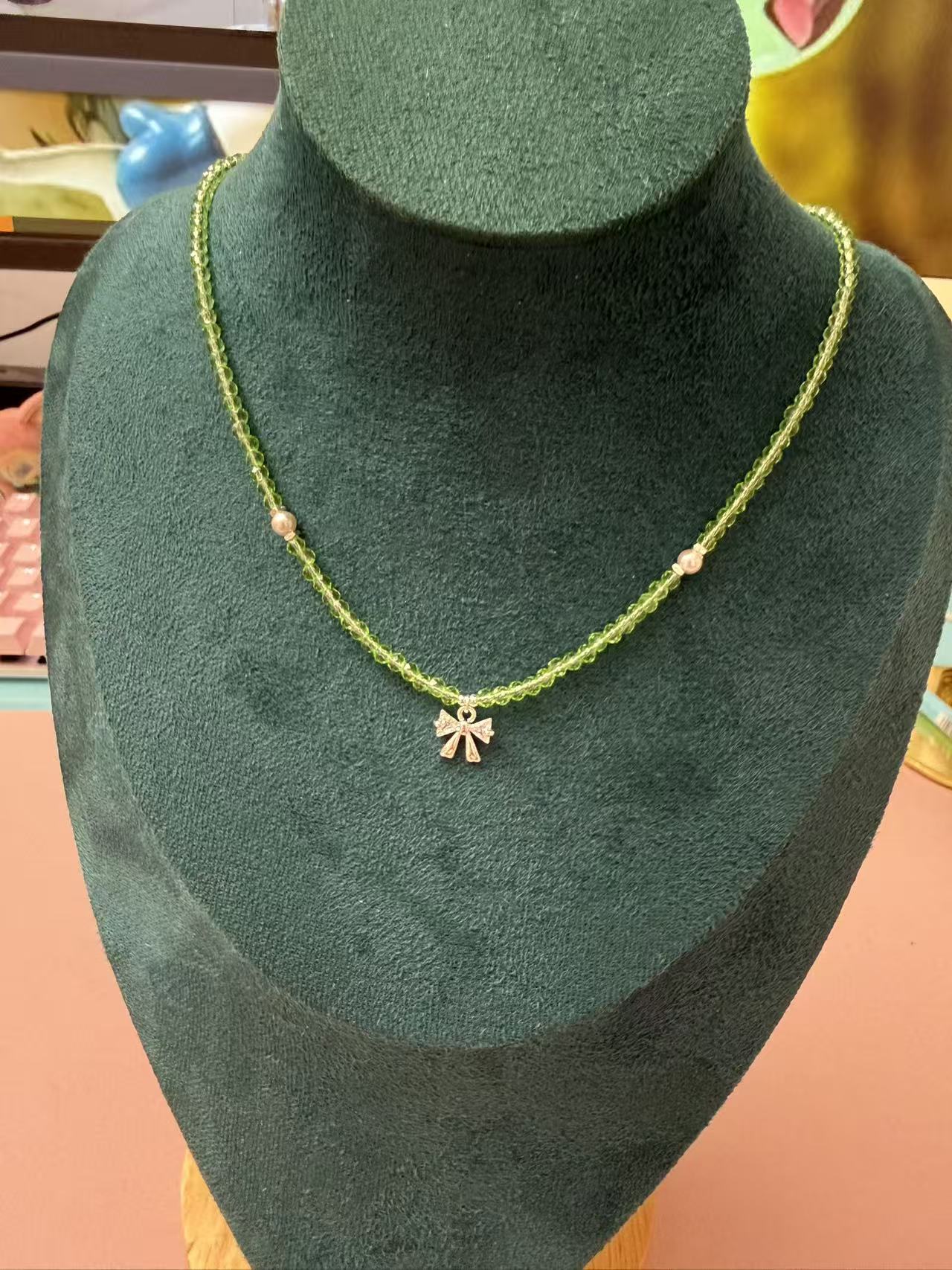 Dainty Green Crystal Beaded Necklace - Silver Bow Pendant Choker for Women N118