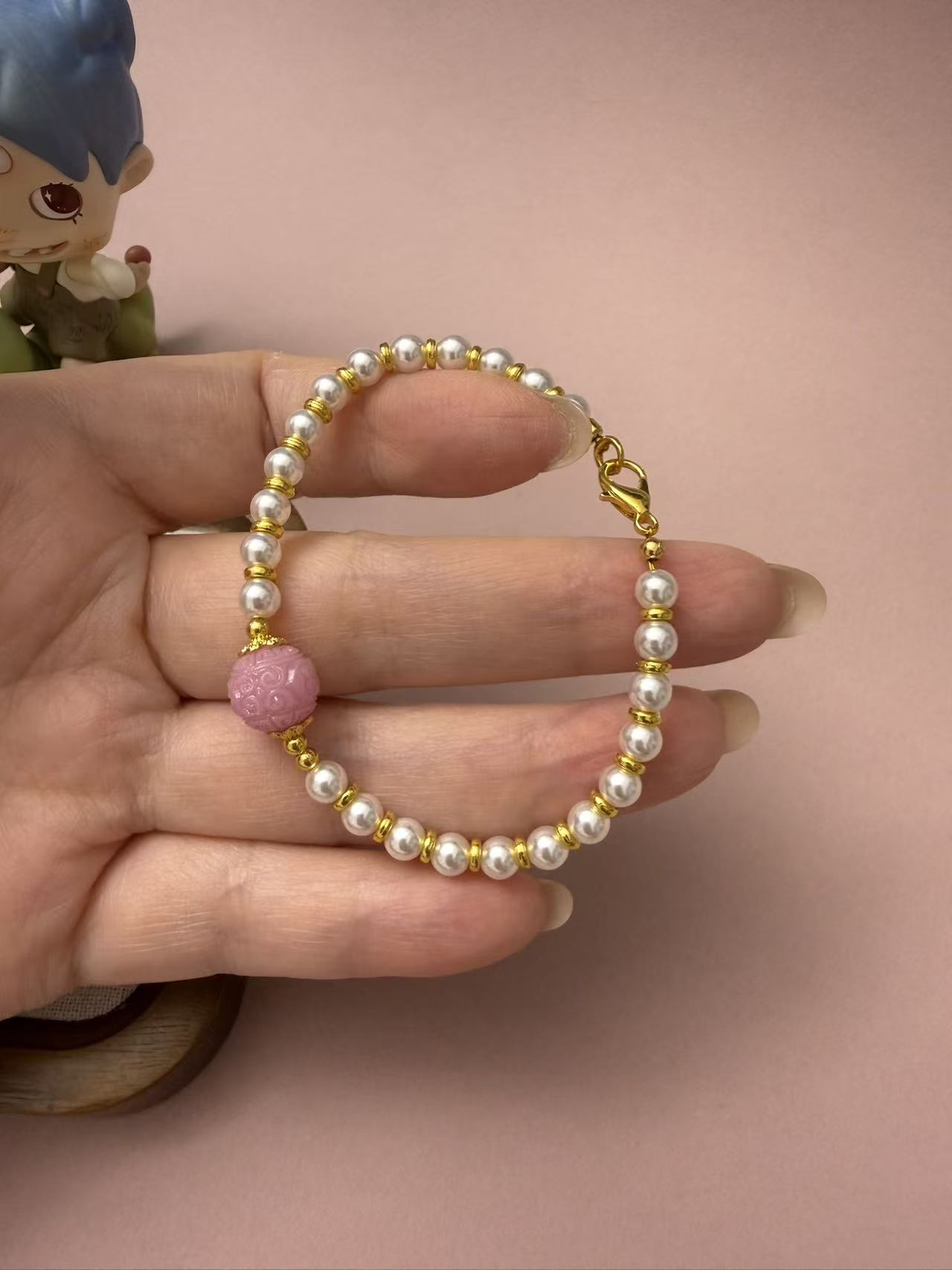 Dainty Pink Carved Gemstone & Lustrous Pearl Bracelet | Elegant Gold Accent Beaded Jewelry for Women B67