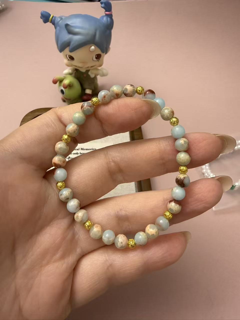 Natural Swirl Stone Beaded Bracelet with Gold Accents - Dainty Morandi Tone Jewelry for Women B01