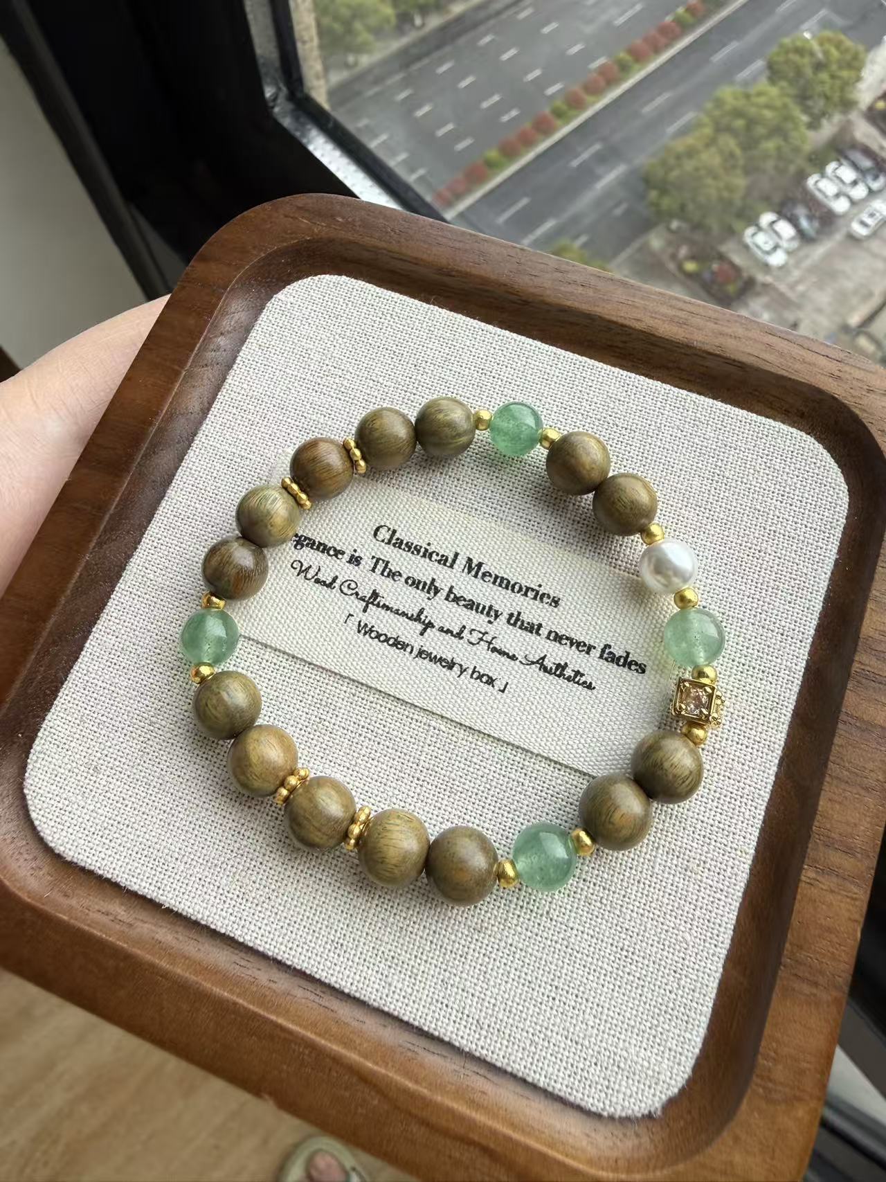 Natural Green Sandalwood Bracelet with Green Strawberry Quartz & Pearl B30