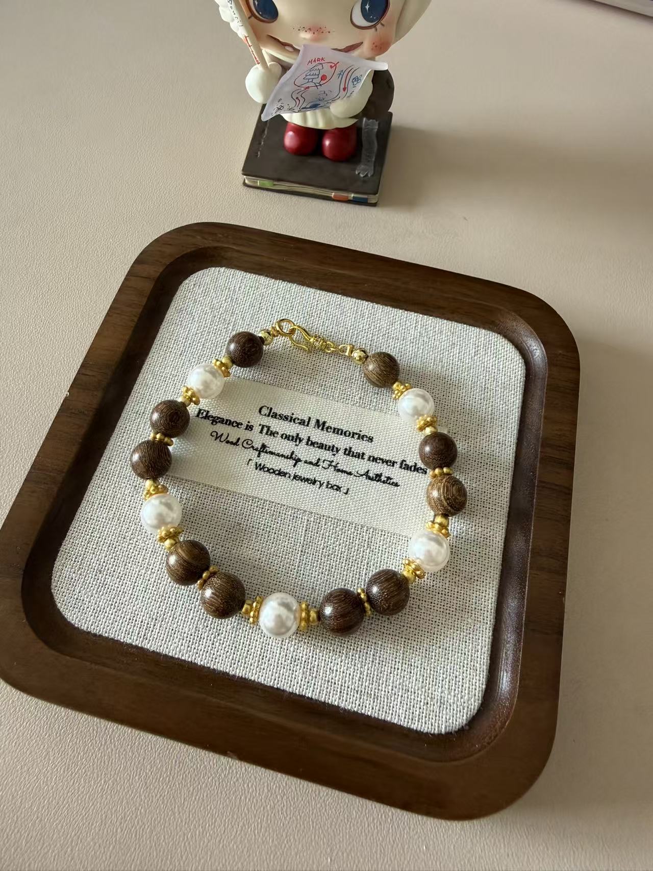 New Chinese Style Wood & Pearl Beaded Bracelet - Zen-Inspired Elegant Jewelry B34