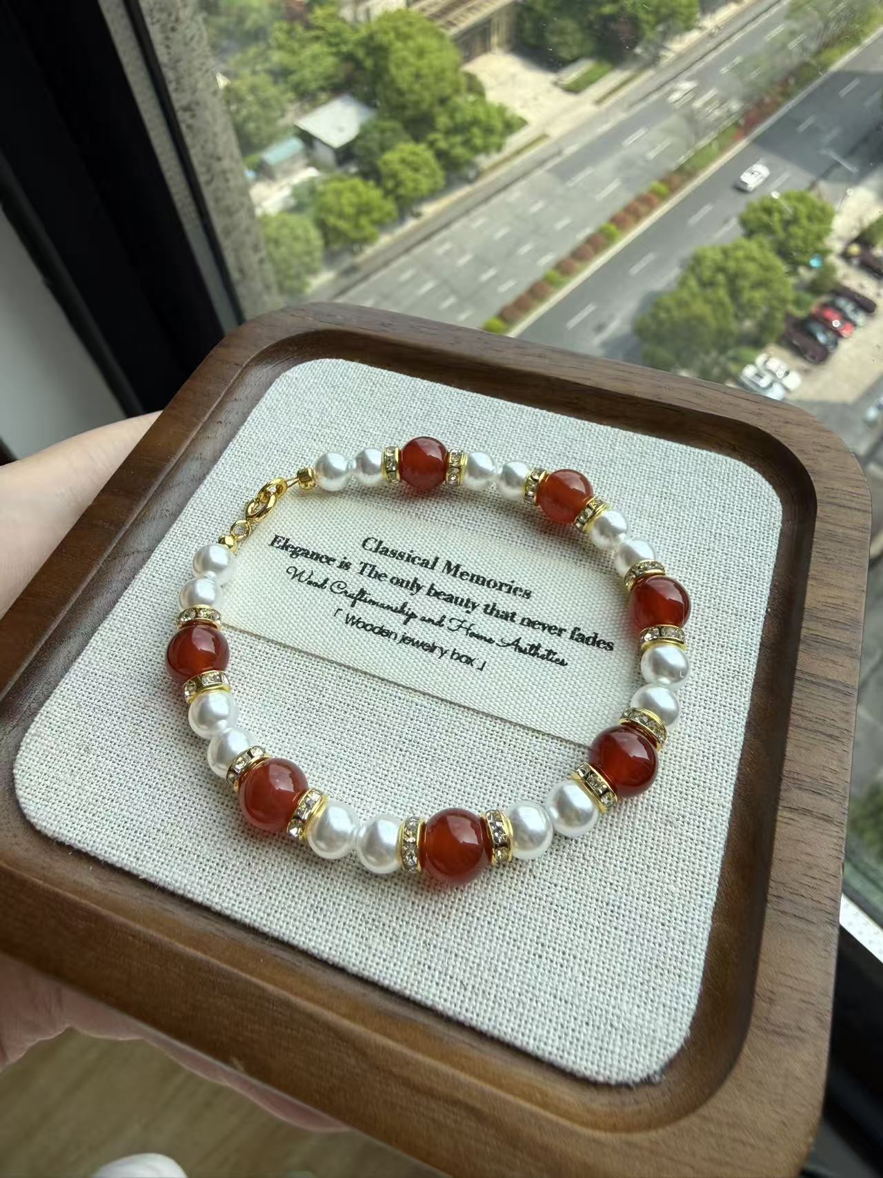 Red Agate & Pearl Beaded Bracelet - Vintage Chinese Style Dainty Jewelry for Women B71