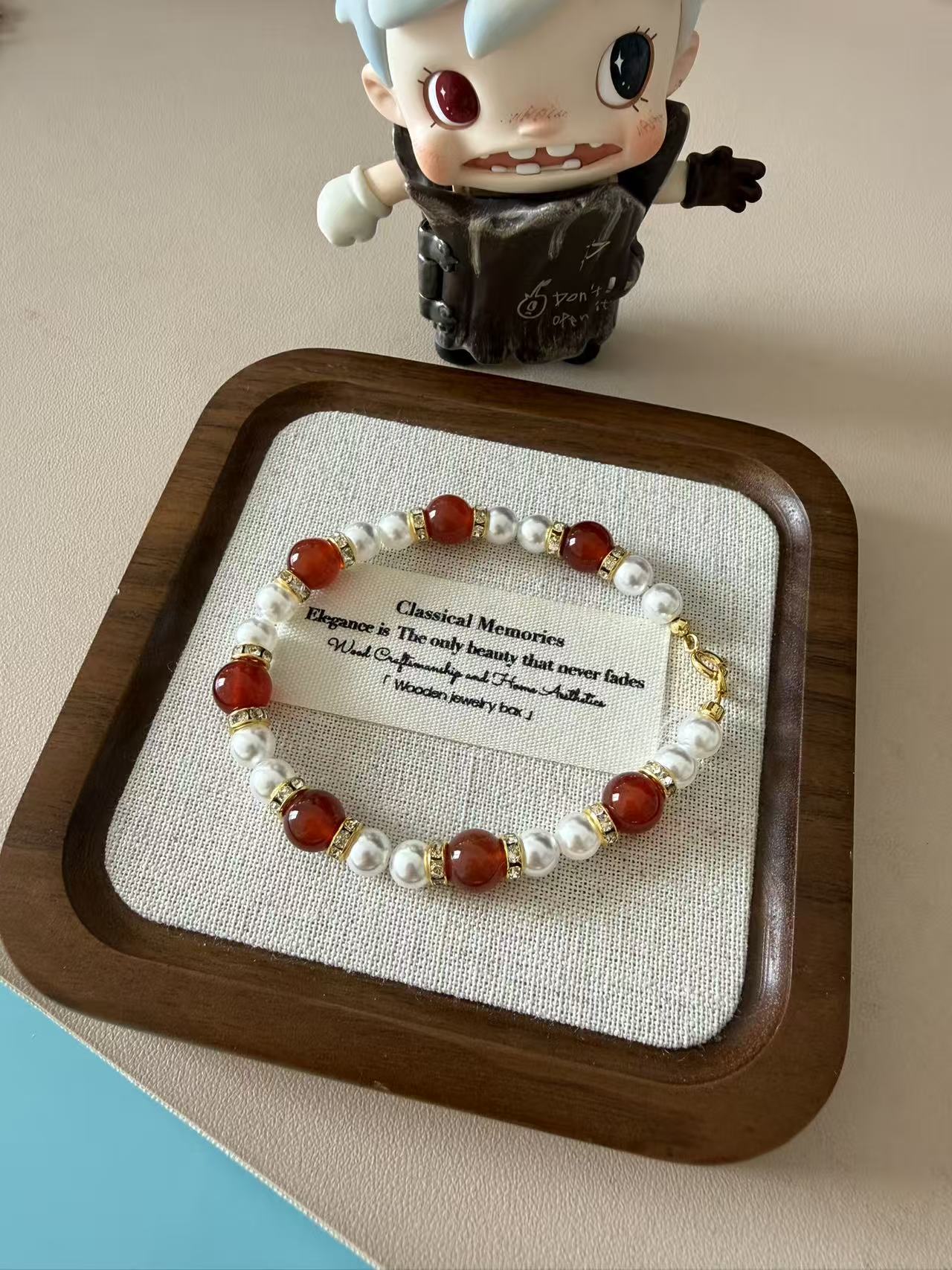 Red Agate & Pearl Beaded Bracelet - Vintage Chinese Style Dainty Jewelry for Women B71