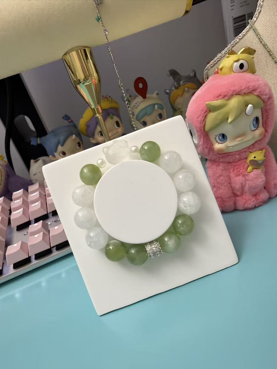 Green & White Crystal Beaded Bracelet with Cat Charm - Dainty Summer Jewelry B152