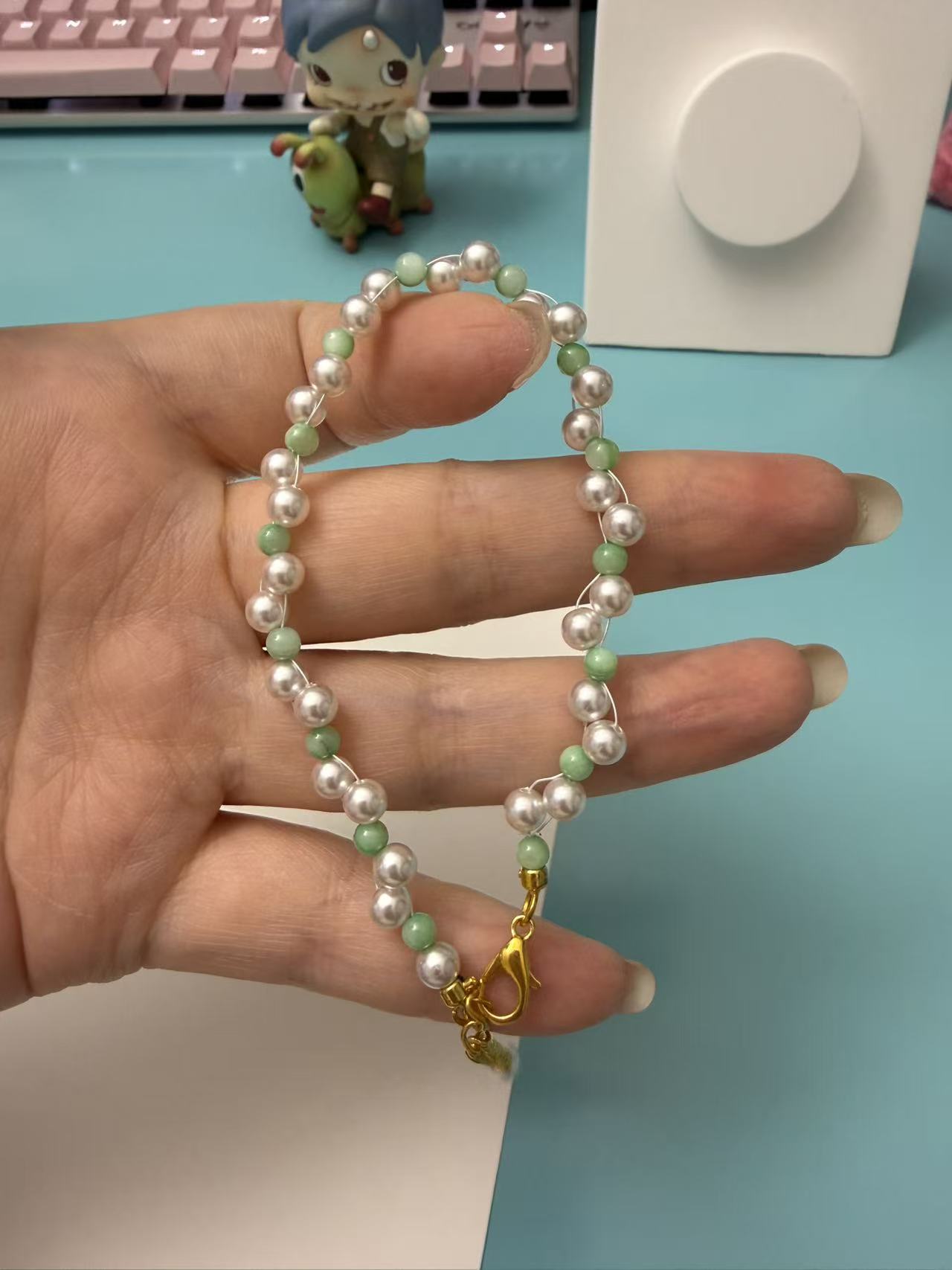 Dainty Pearl & Green Jade Beaded Bracelet | 14K Gold Plated Adjustable Hypoallergenic Chain | Minimalist Drop Charm Bracelet for Women B46