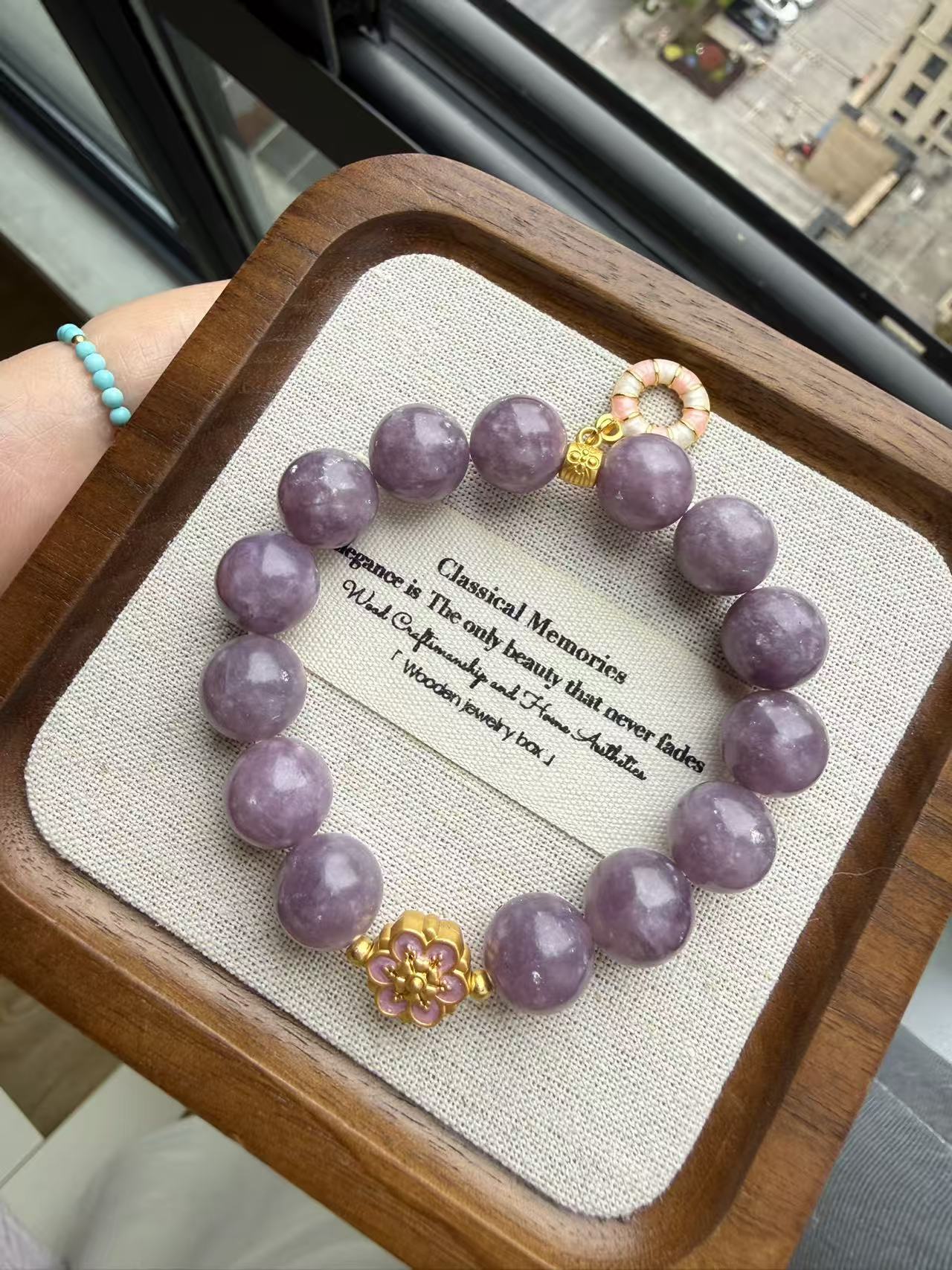 Natural Lavender Crystal Beaded Bracelet with Gold Plated Flower Charm - Chinese Style Healing Jewelry for Women B31