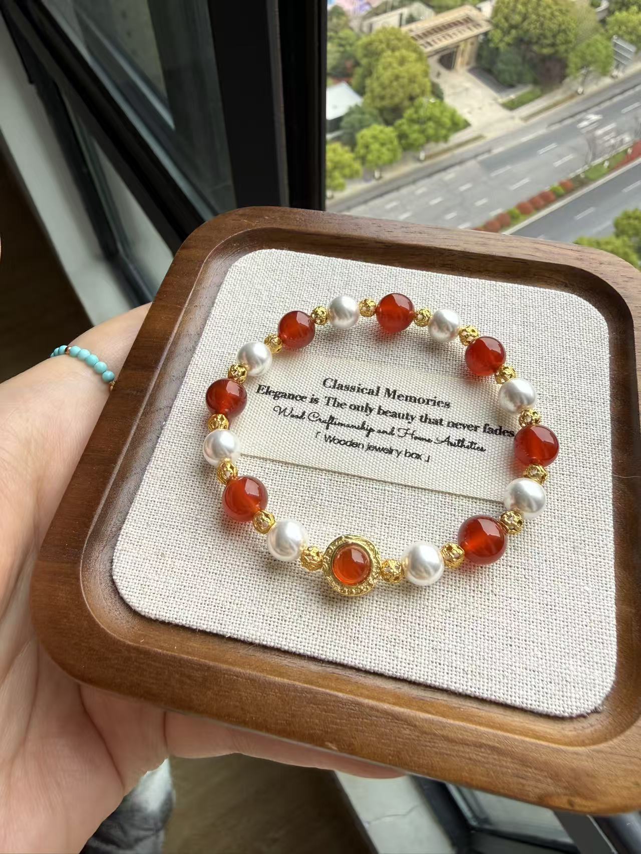 Vintage Red Agate & Pearl Beaded Bracelet | Gold Accent Gemstone Jewelry B14